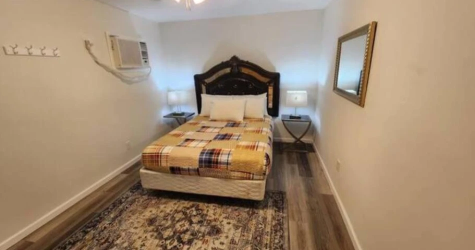 Best Places to Stay Near Graceland: A Home Base for Exploring Elvis’s Memphis
